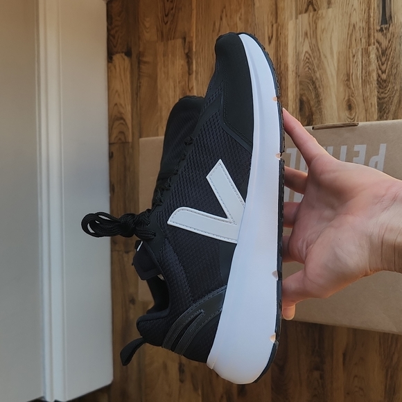 Veja Condor 2 Alveomesh Women's Sneakers - Picture 10 of 13